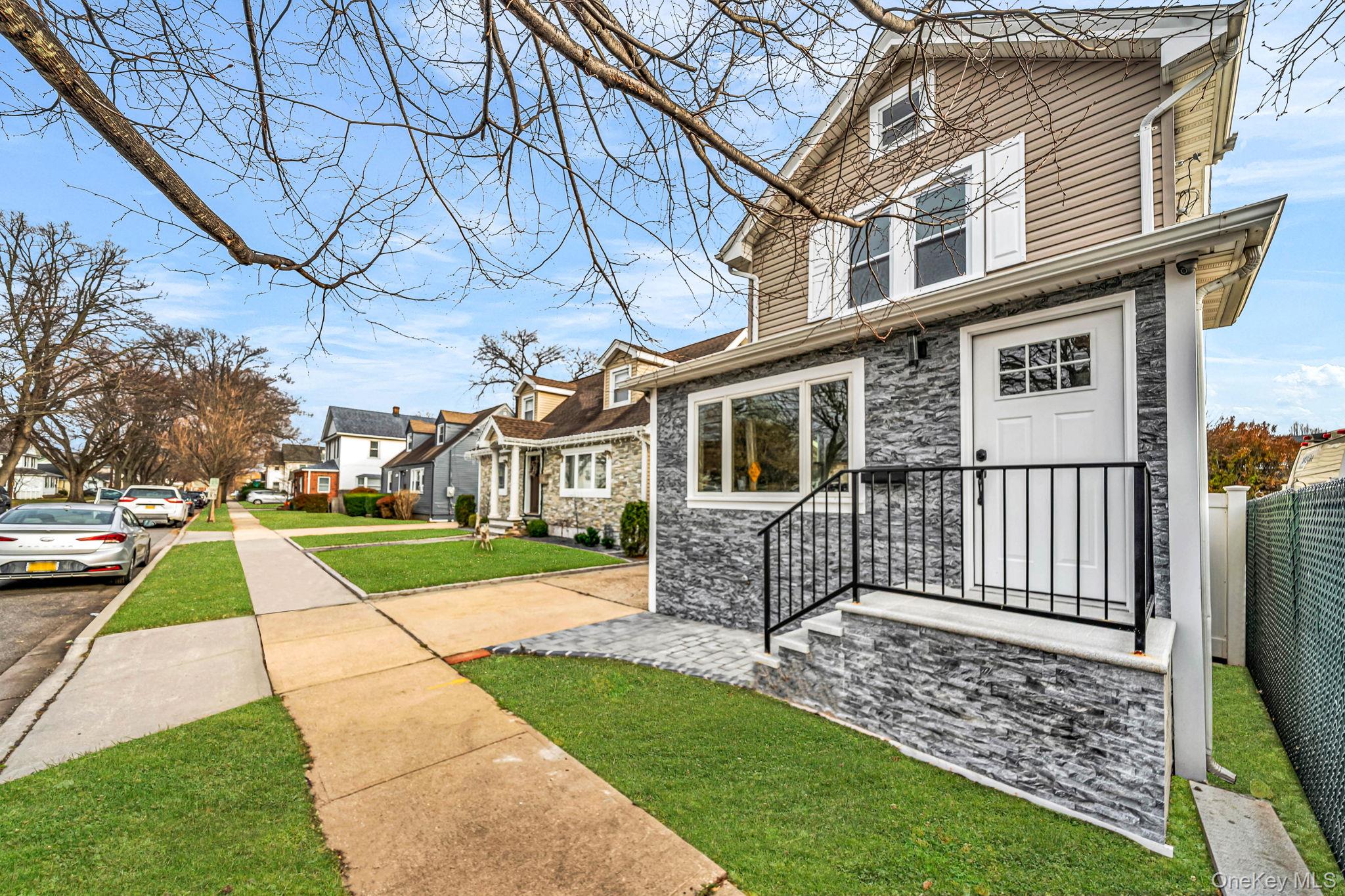 #2 photo, 129 Sheridan Avenue, 長島 Williston Park , NY 11596