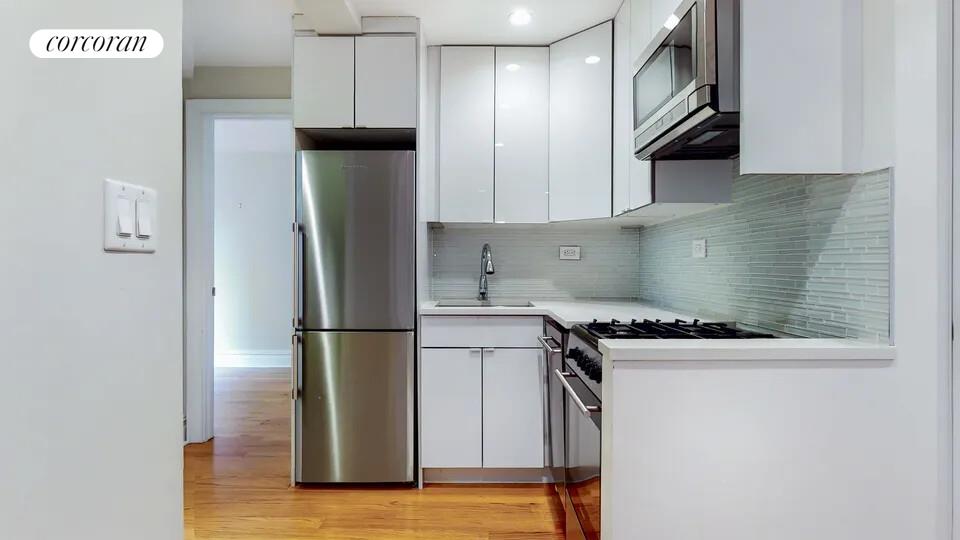 #3 photo, 69 BENNETT Avenue, Hudson Heights , NY 10033