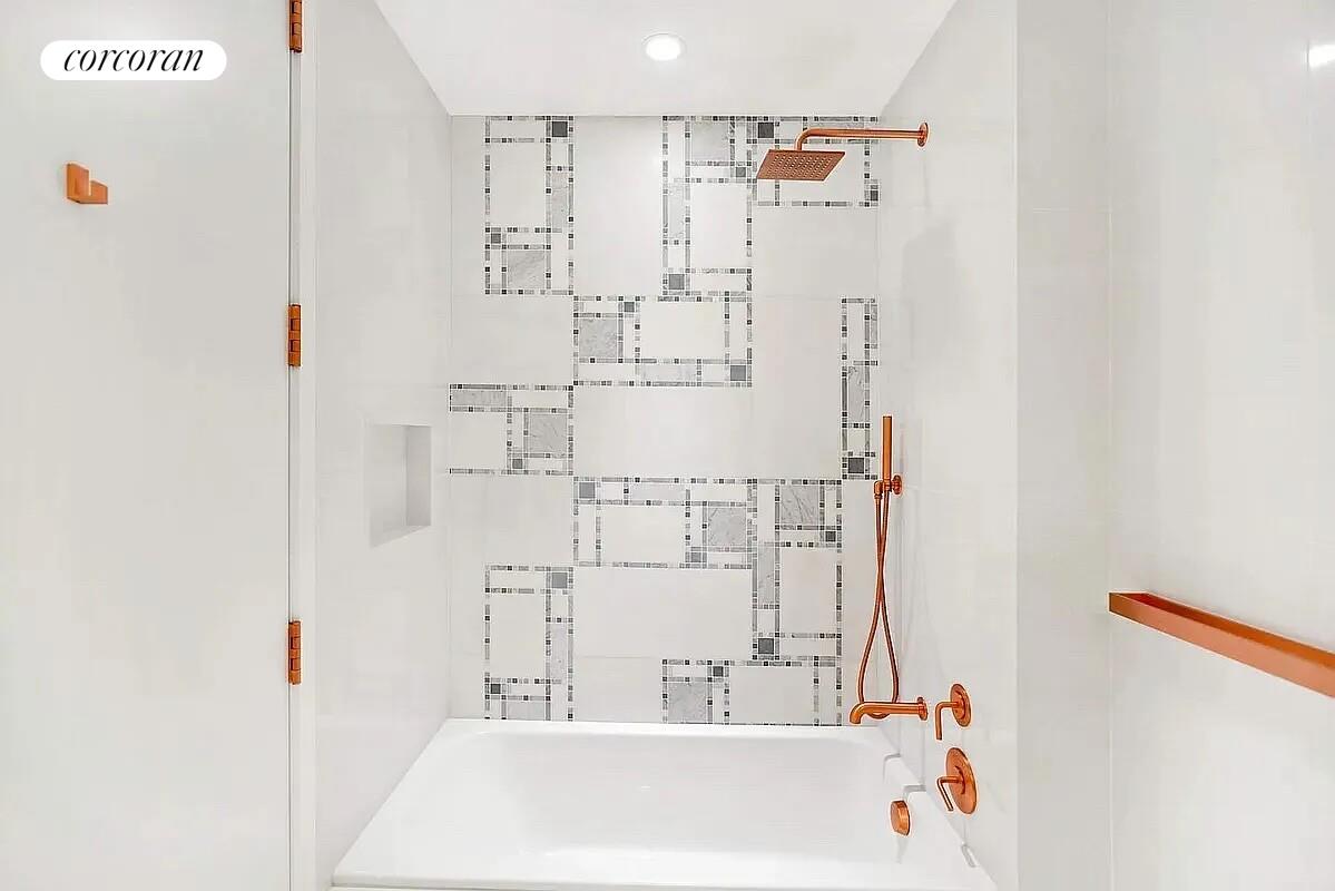 #13 photo, Brooklyn, Downtown Brooklyn , NY 11201