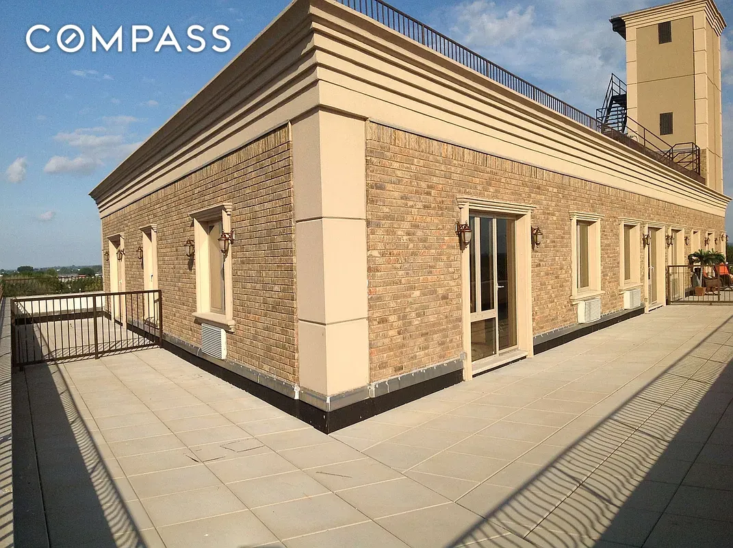 #6 photo, Bronx, Schuylerville , NY 10461