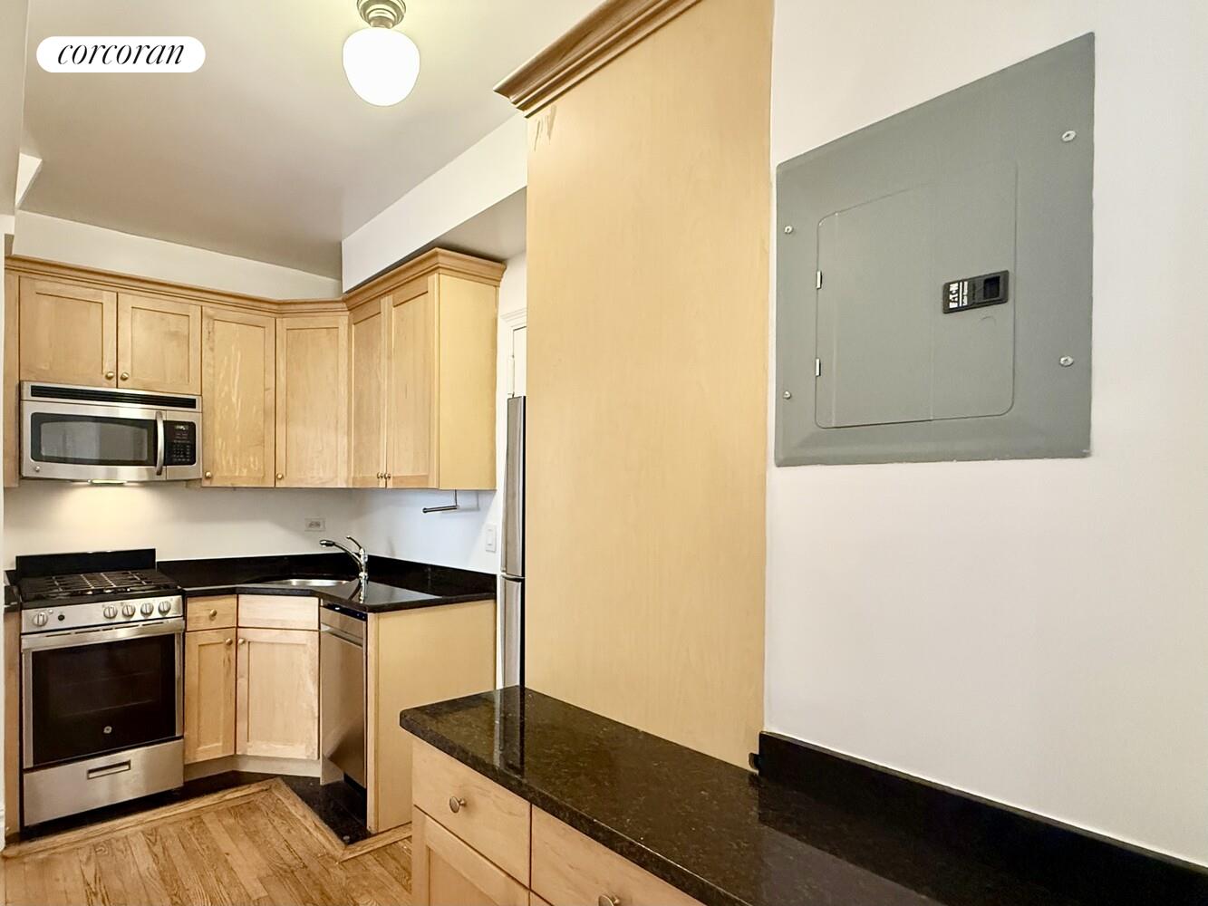 #2 photo, New York City, Lenox Hill , NY 10021