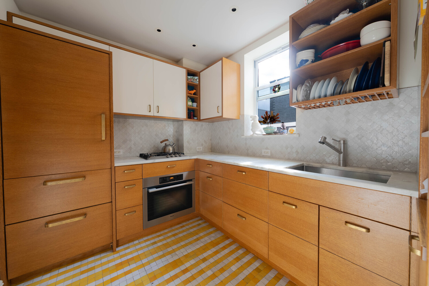 #1 photo, 210 W 19TH Street, Chelsea , NY 10011