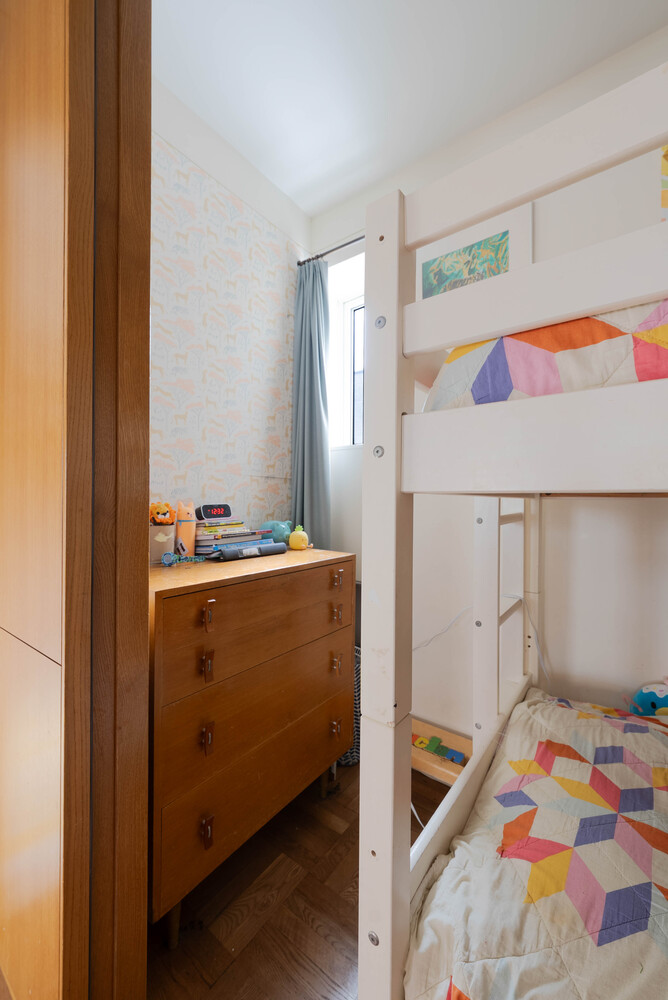 #8 photo, 210 W 19TH Street, Chelsea , NY 10011