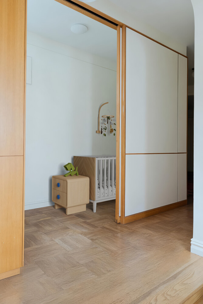 #9 photo, 210 W 19TH Street, Chelsea , NY 10011