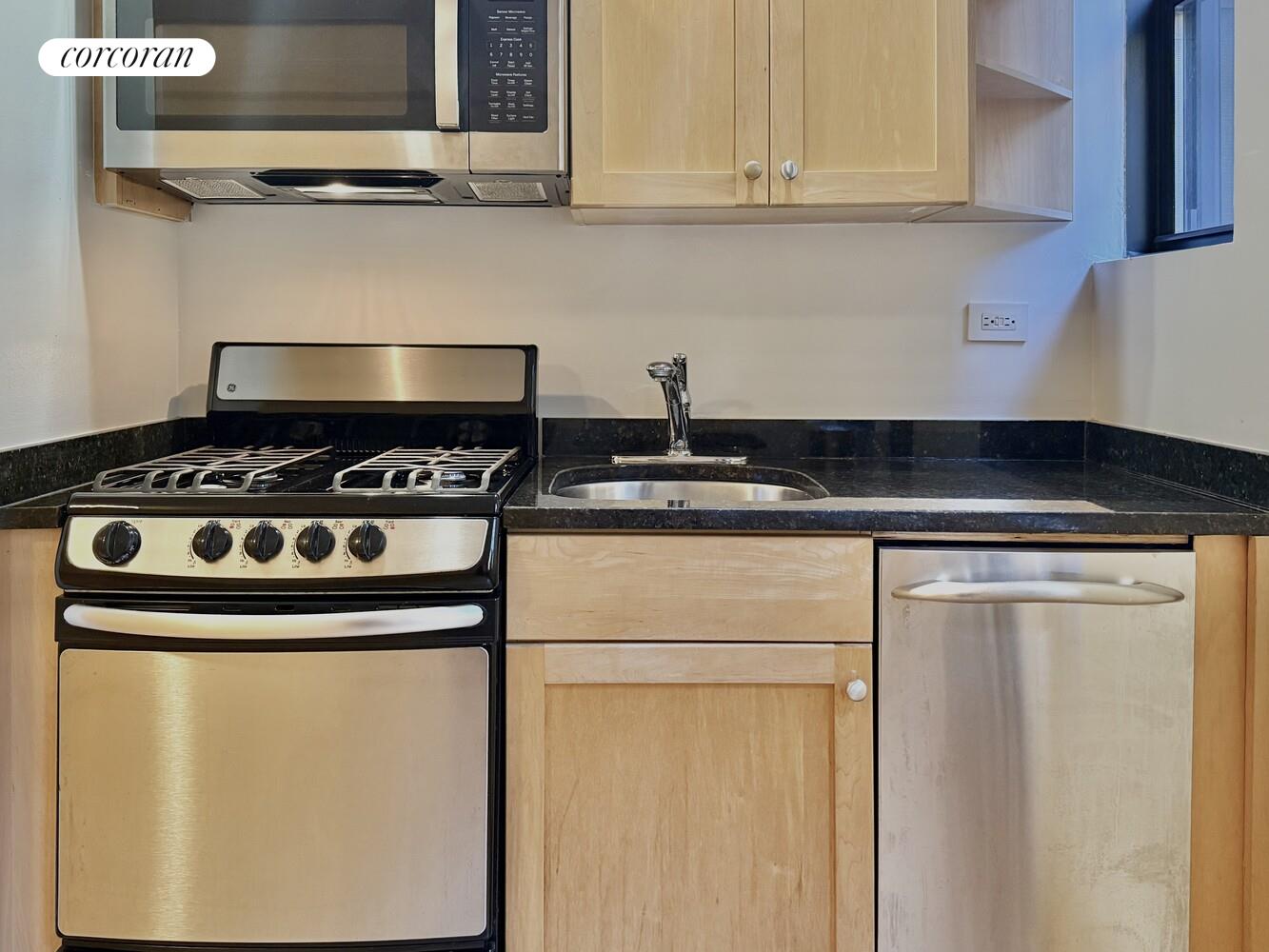 #4 photo, New York City, Lenox Hill , NY 10021