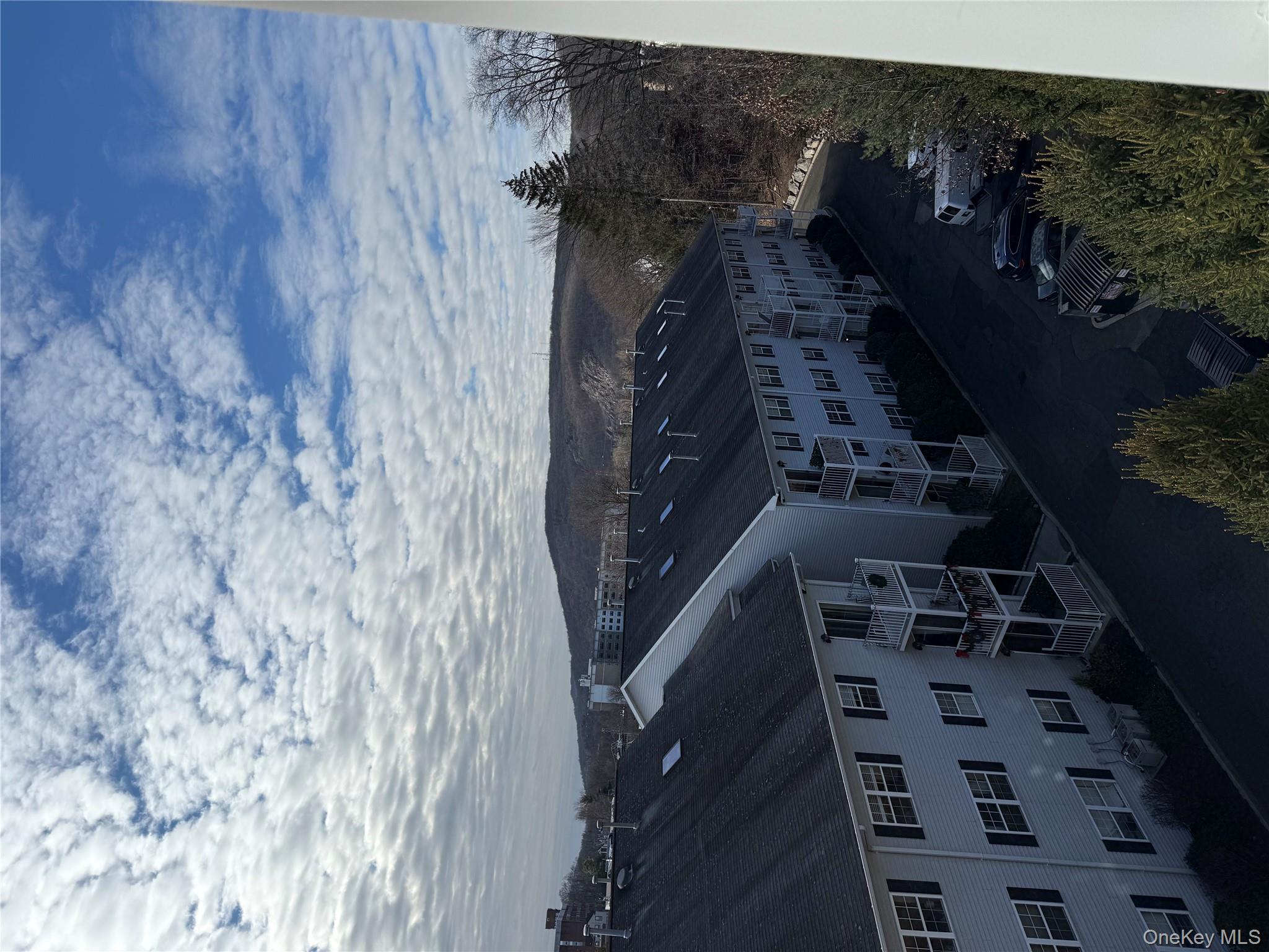 #17 photo, 3 Cross Street, Suffern , NY 10901