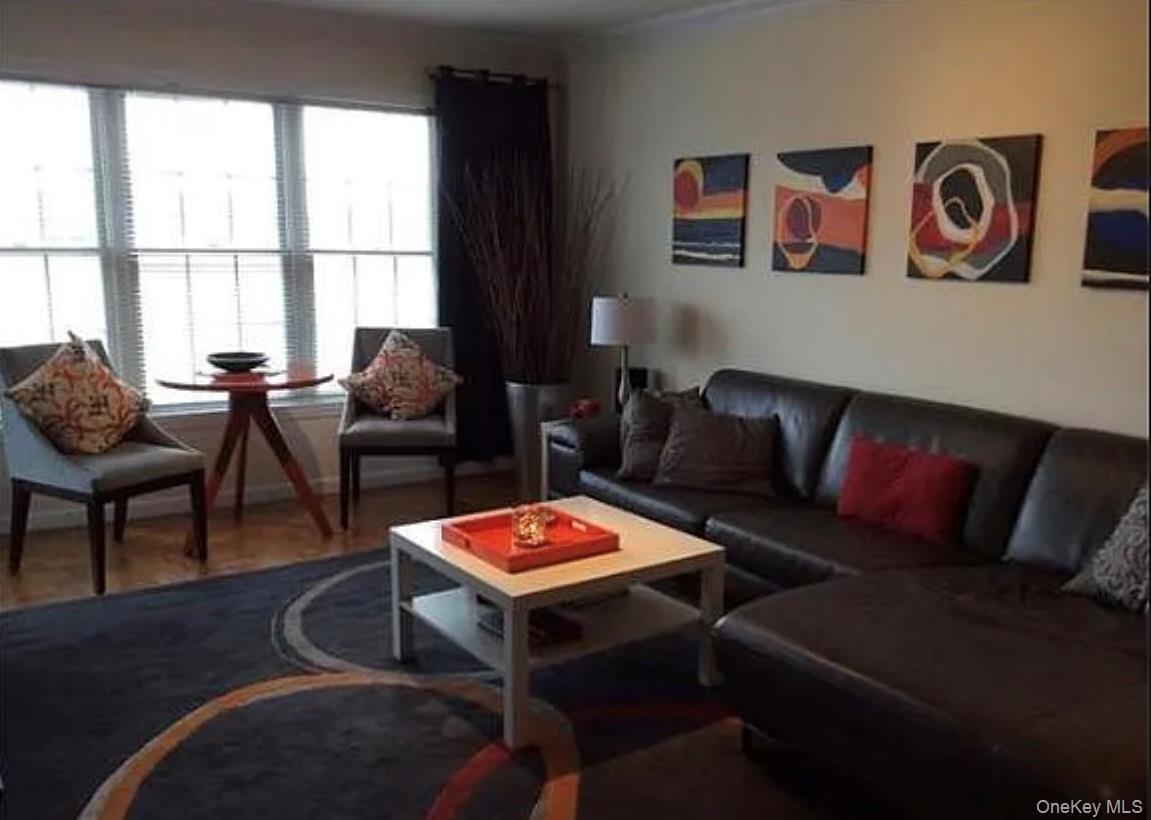 #6 photo, 3 Cross Street, Suffern , NY 10901