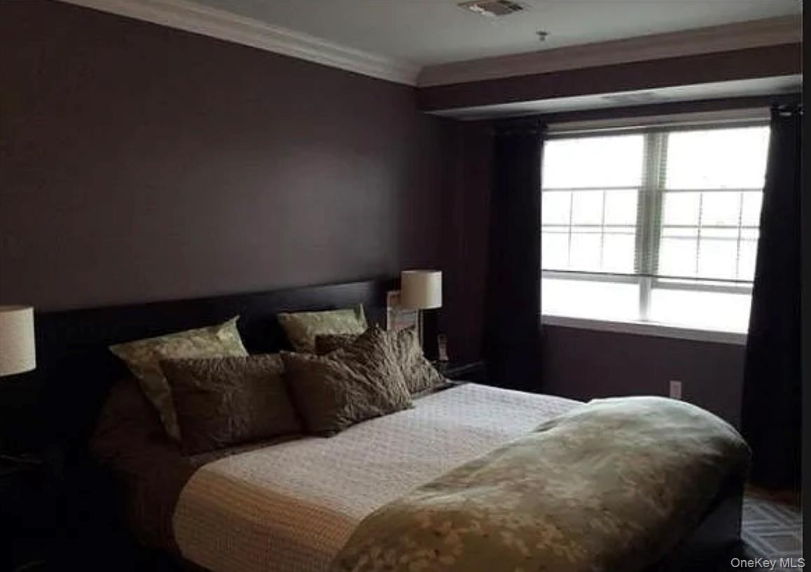 #8 photo, 3 Cross Street, Suffern , NY 10901