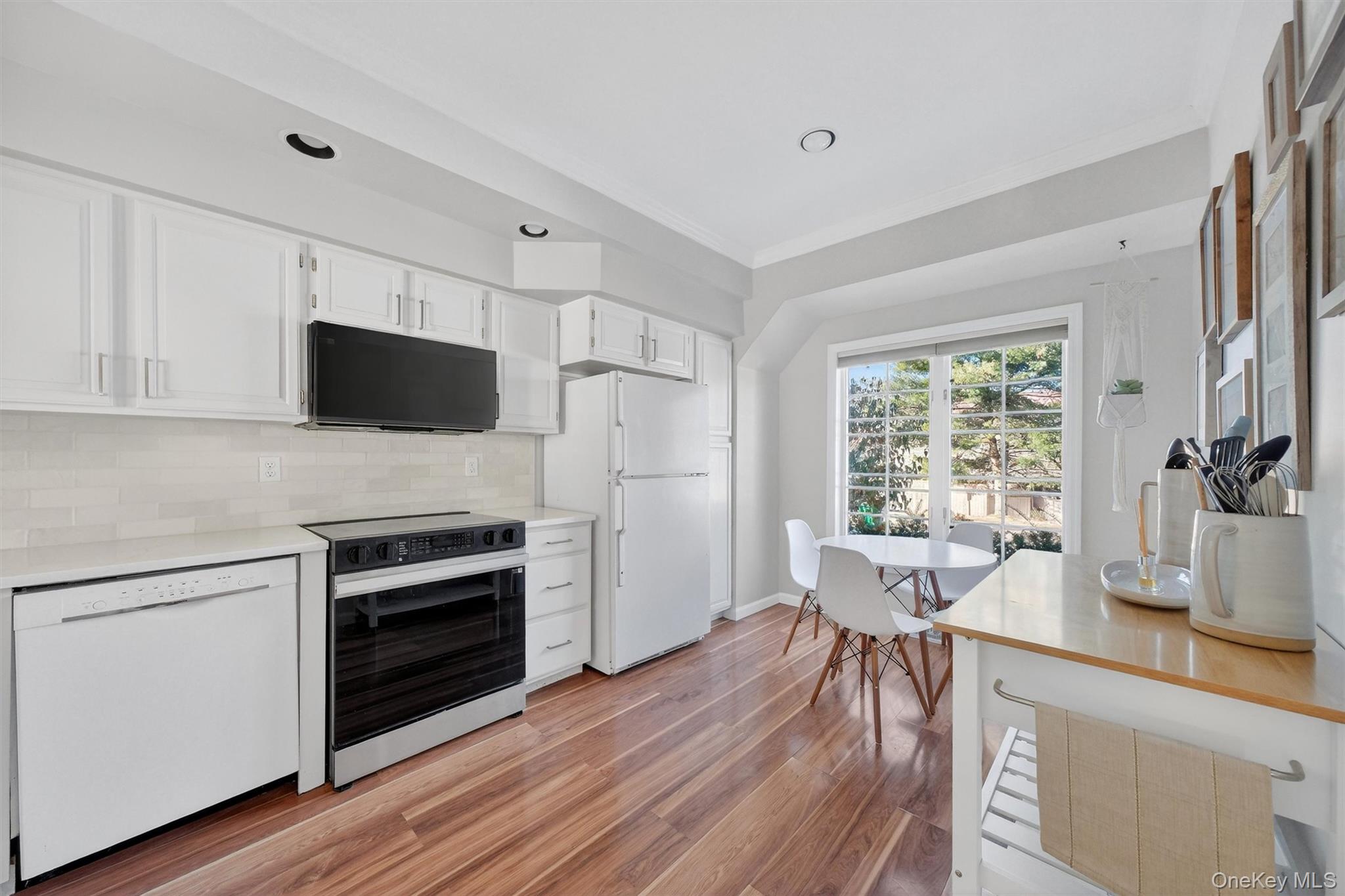 #14 photo, 90 Roundtree Court, Beacon , NY 12508