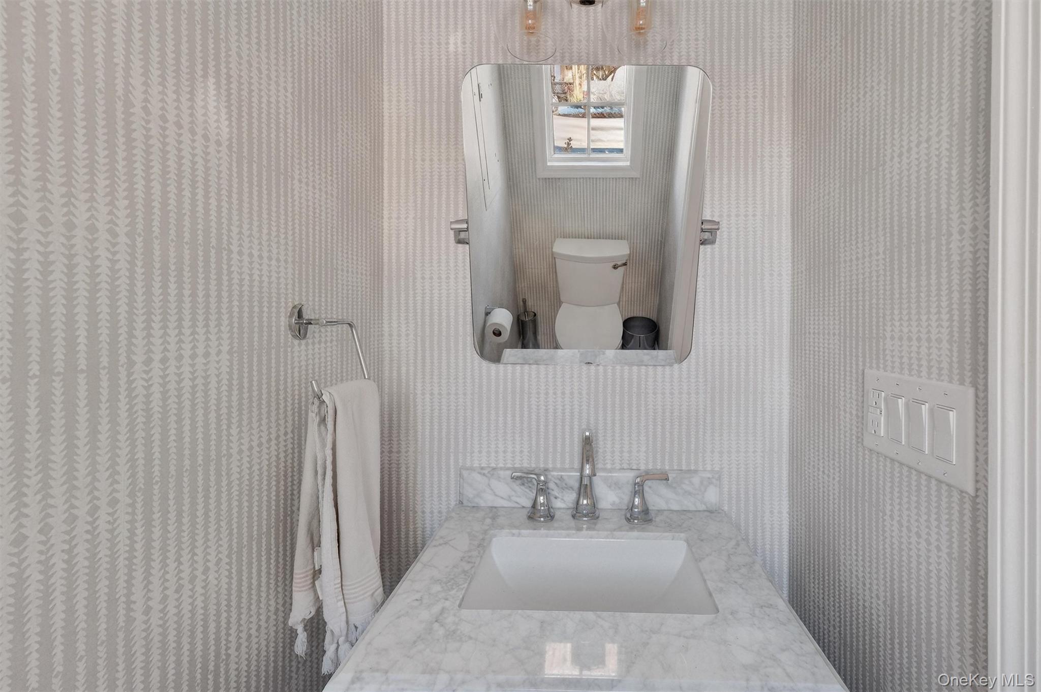 #19 photo, 90 Roundtree Court, Beacon , NY 12508