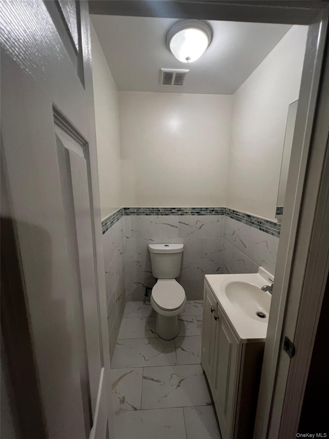 #13 photo, 349 Warwick Avenue, Mount Vernon , NY 10553