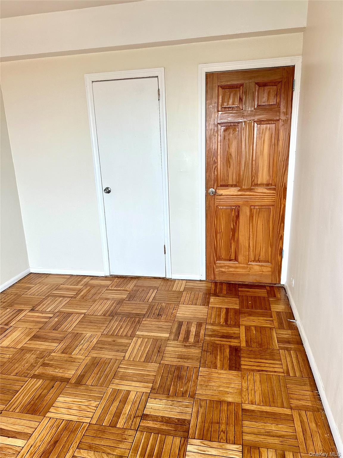 #4 photo, 20 Metropolitan Oval, 布朗士 Bronx , NY 10462