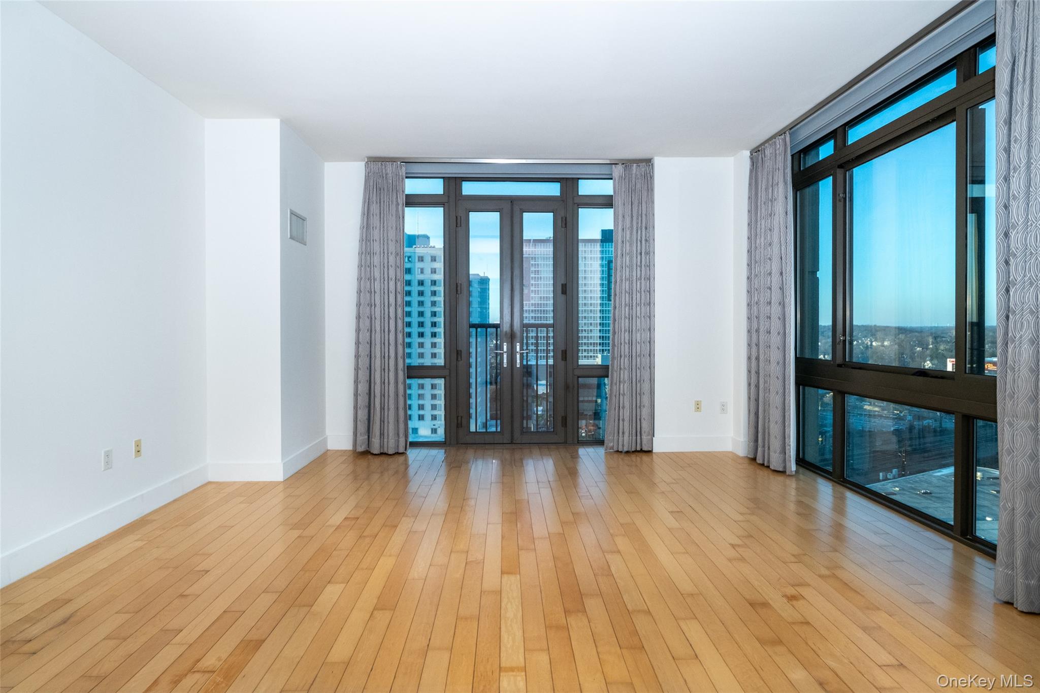 #9 photo, 175 Huguenot Street, New Rochelle , NY 10801