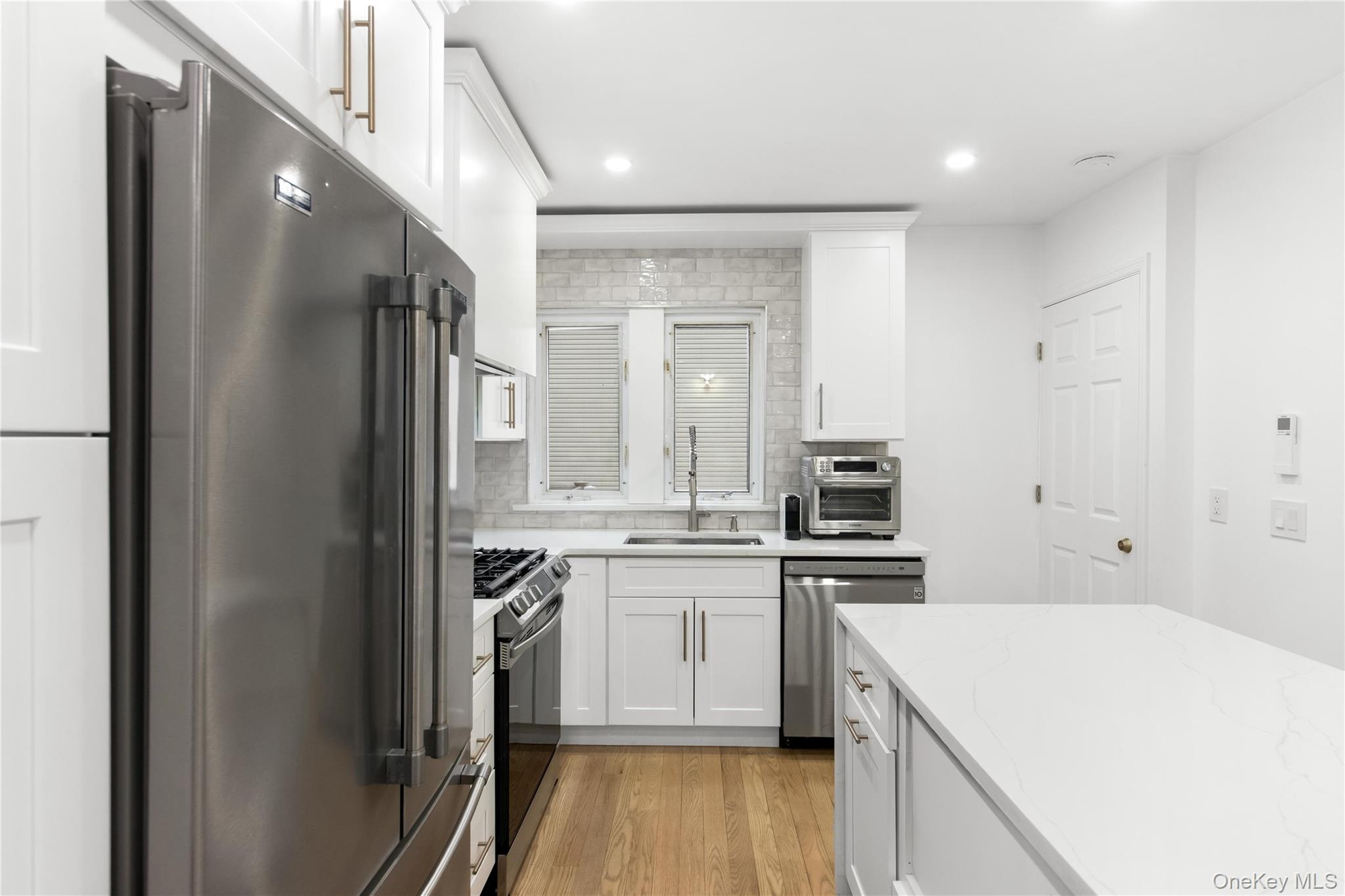 #5 photo, 65 Floyd Street, Staten Island , NY 10310