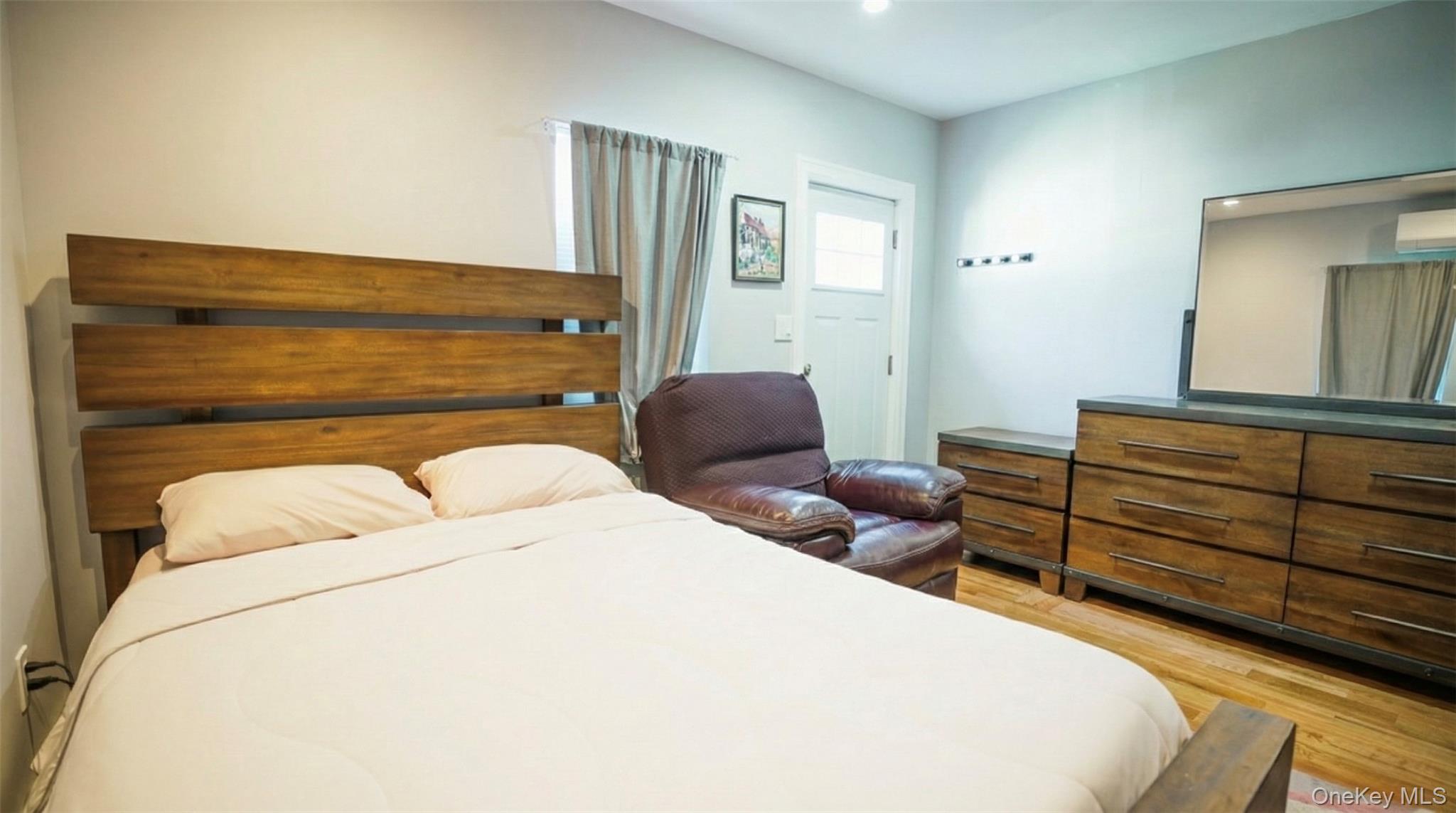 #6 photo, 130-05 135th Place, South Ozone Park , NY 11420