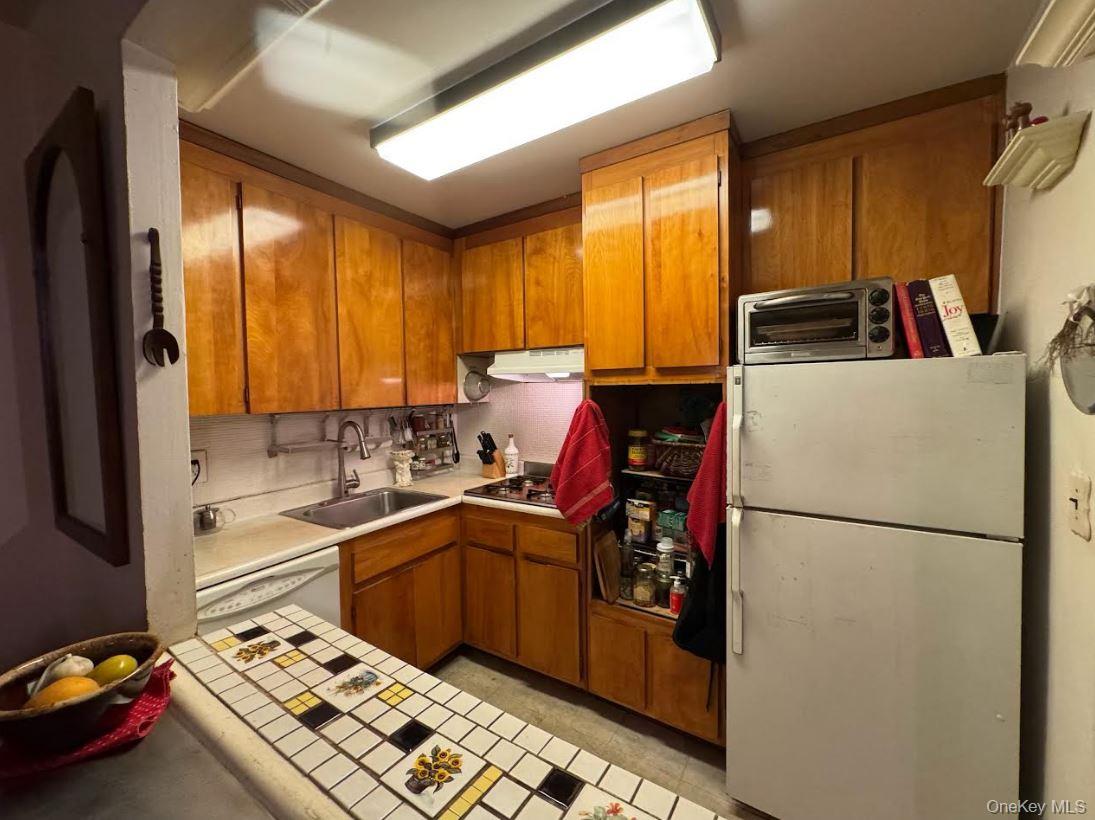 #6 photo, 52-40 39 Avenue, 皇后區 木邊 Woodside , NY 11377