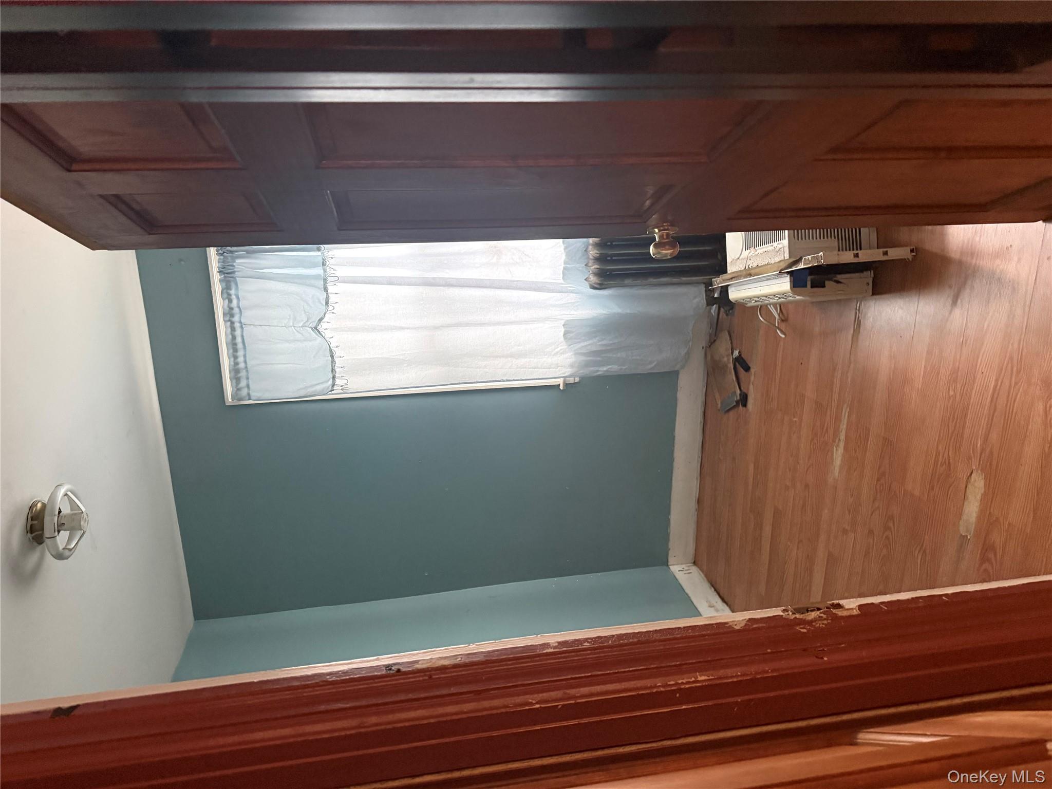 #5 photo, 19419 115th Road, Saint Albans , NY 11412