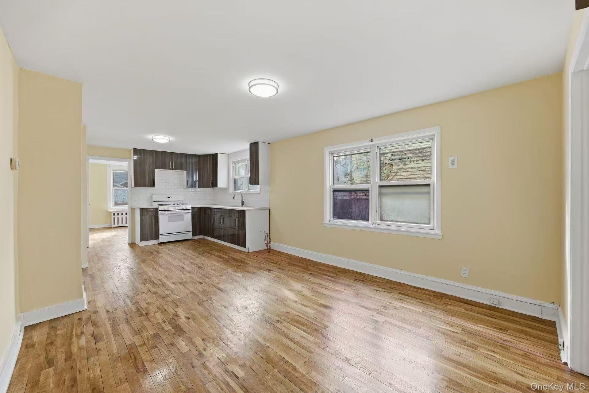 #11 photo, 211-14 46th Avenue, Bayside , NY 11361