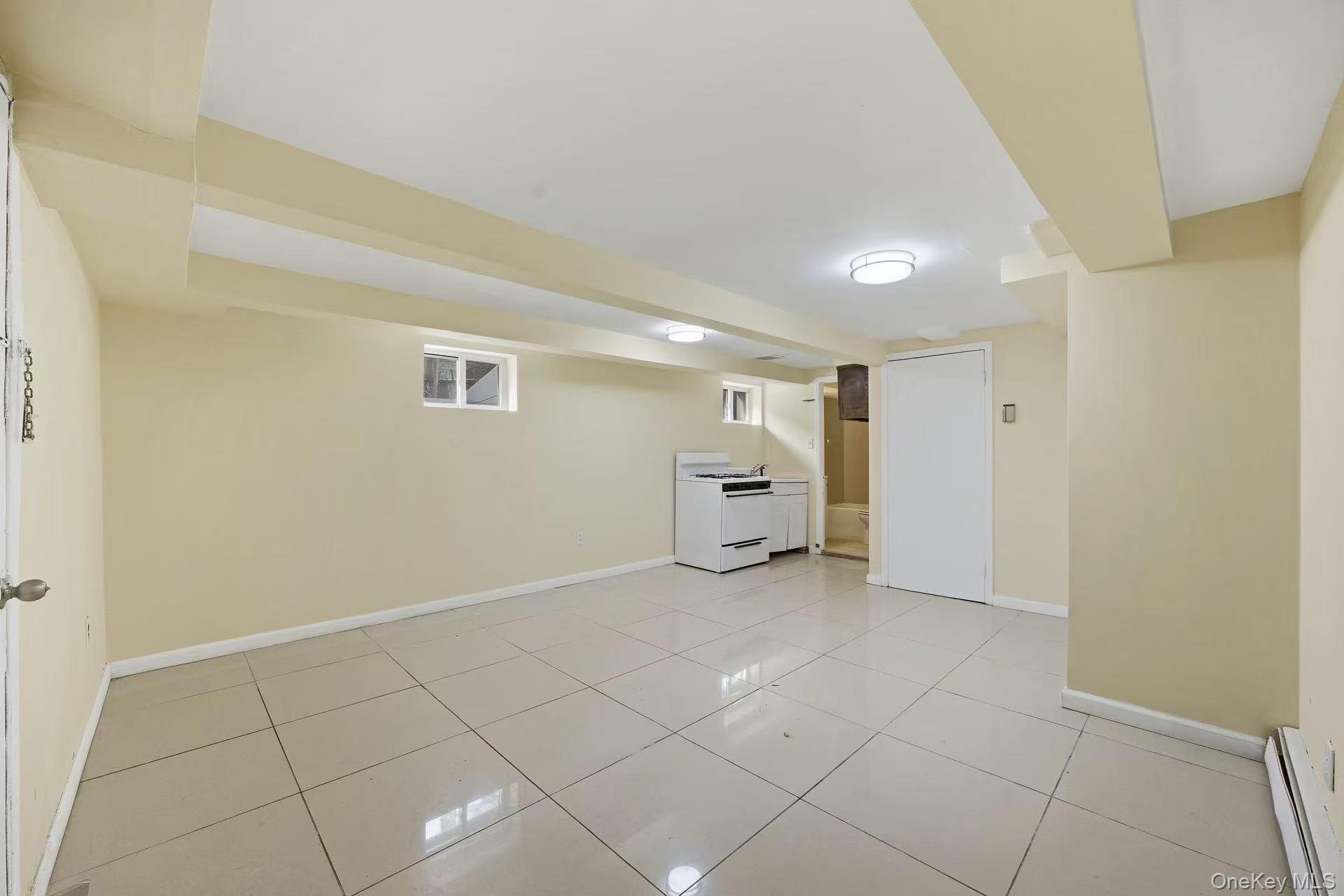 #8 photo, 211-14 46th Avenue, Bayside , NY 11361