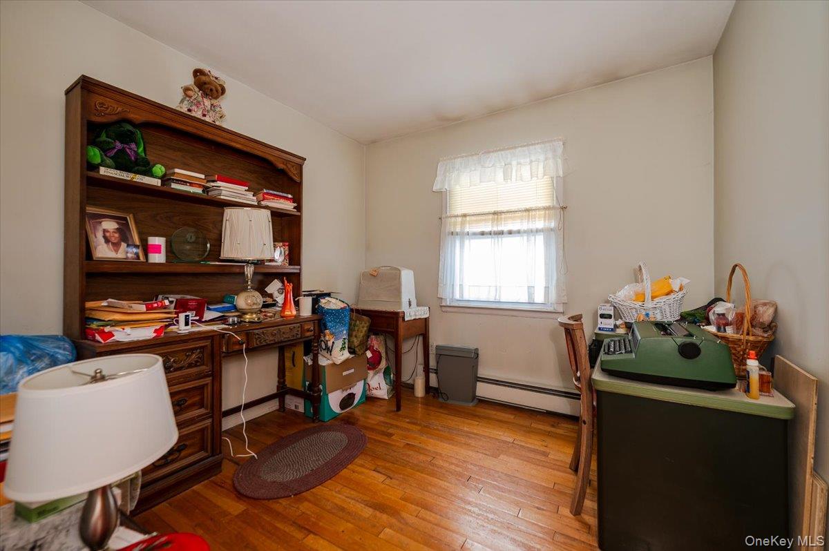 #15 photo, 212 Lakeview Avenue, Malverne , NY 11565