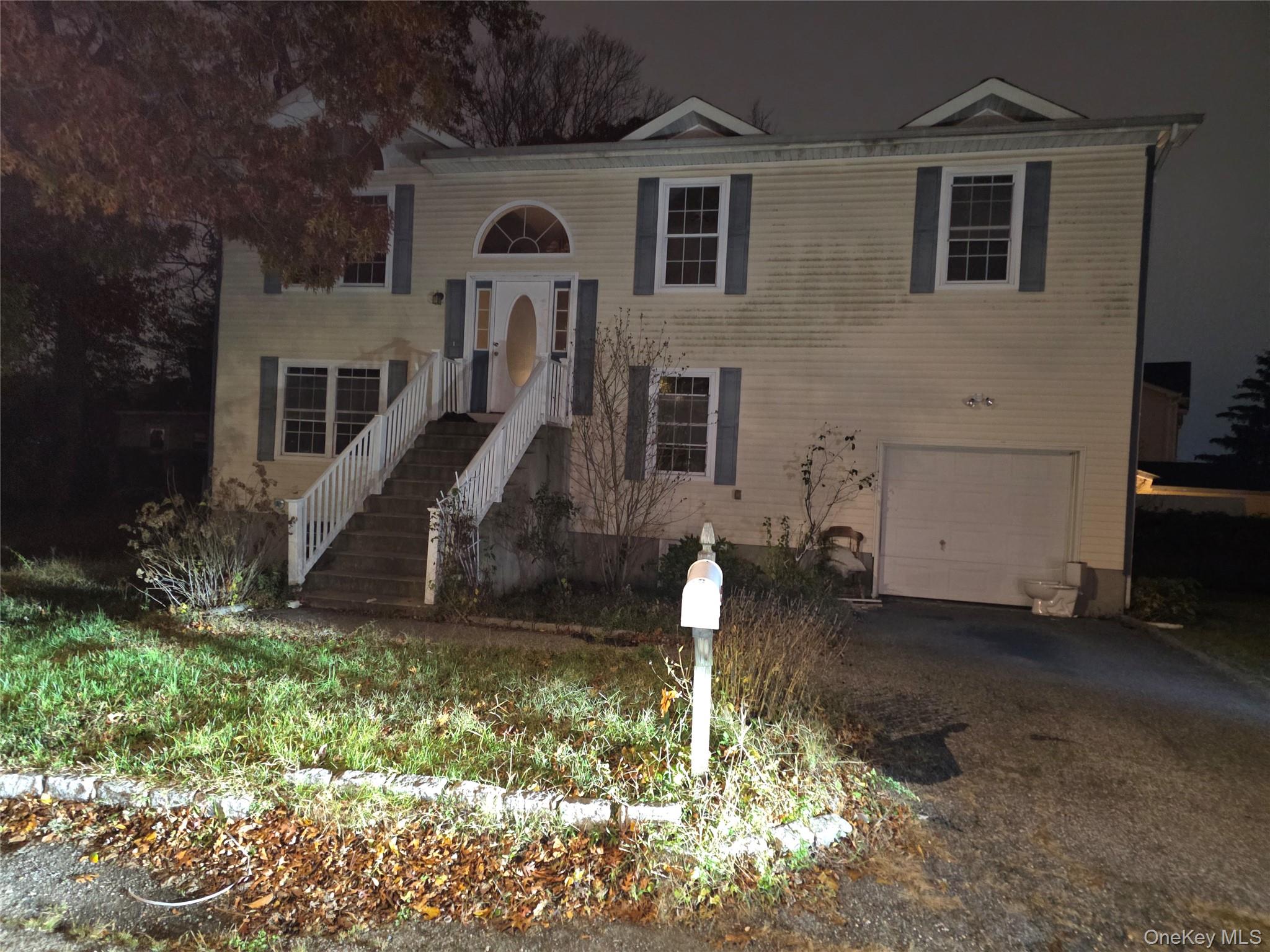 #1 photo, 22 Woodland Street, Lake Ronkonkoma , NY 11779