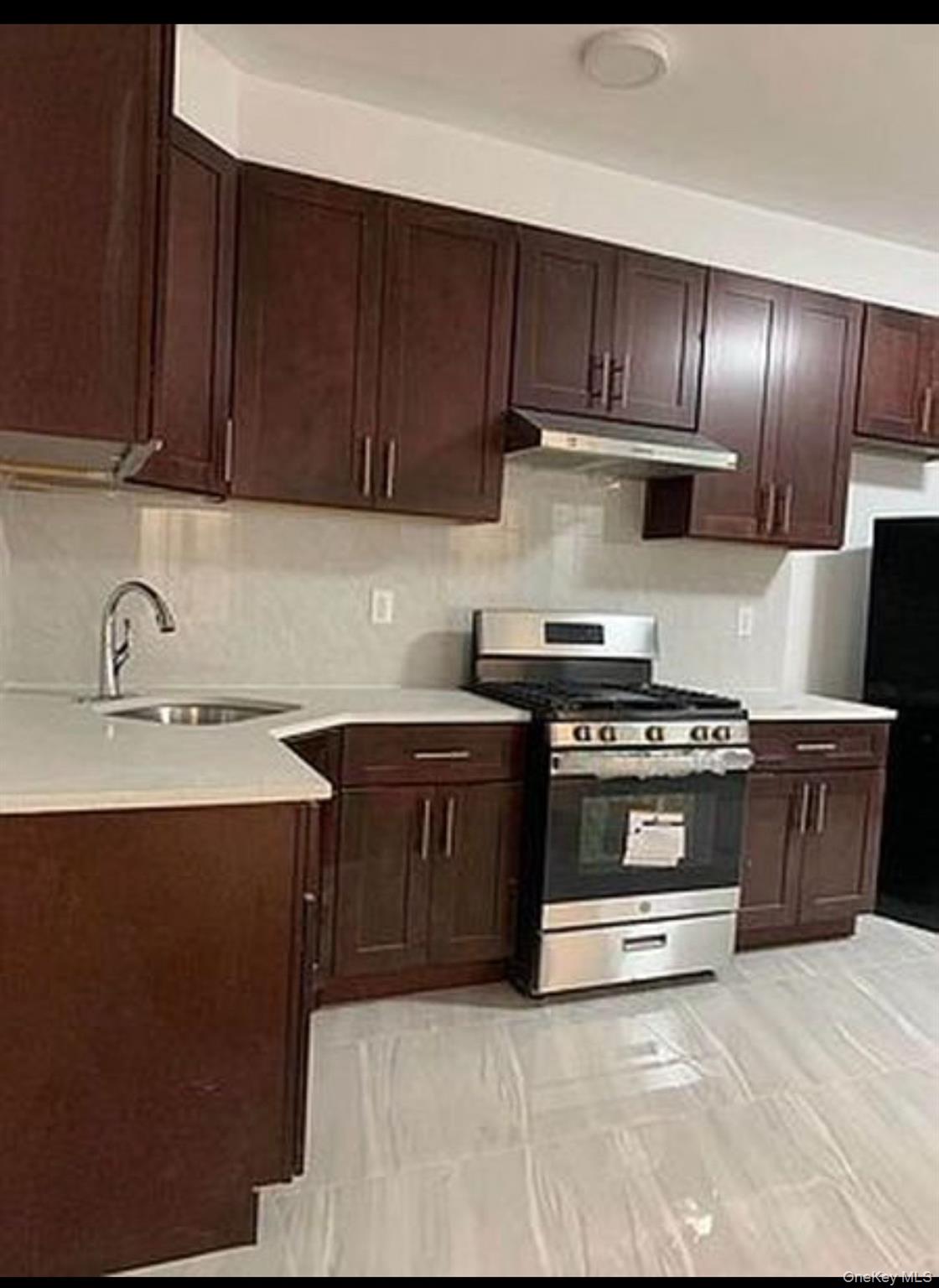 #3 photo, 1478 Broadway, Brooklyn , NY 11221