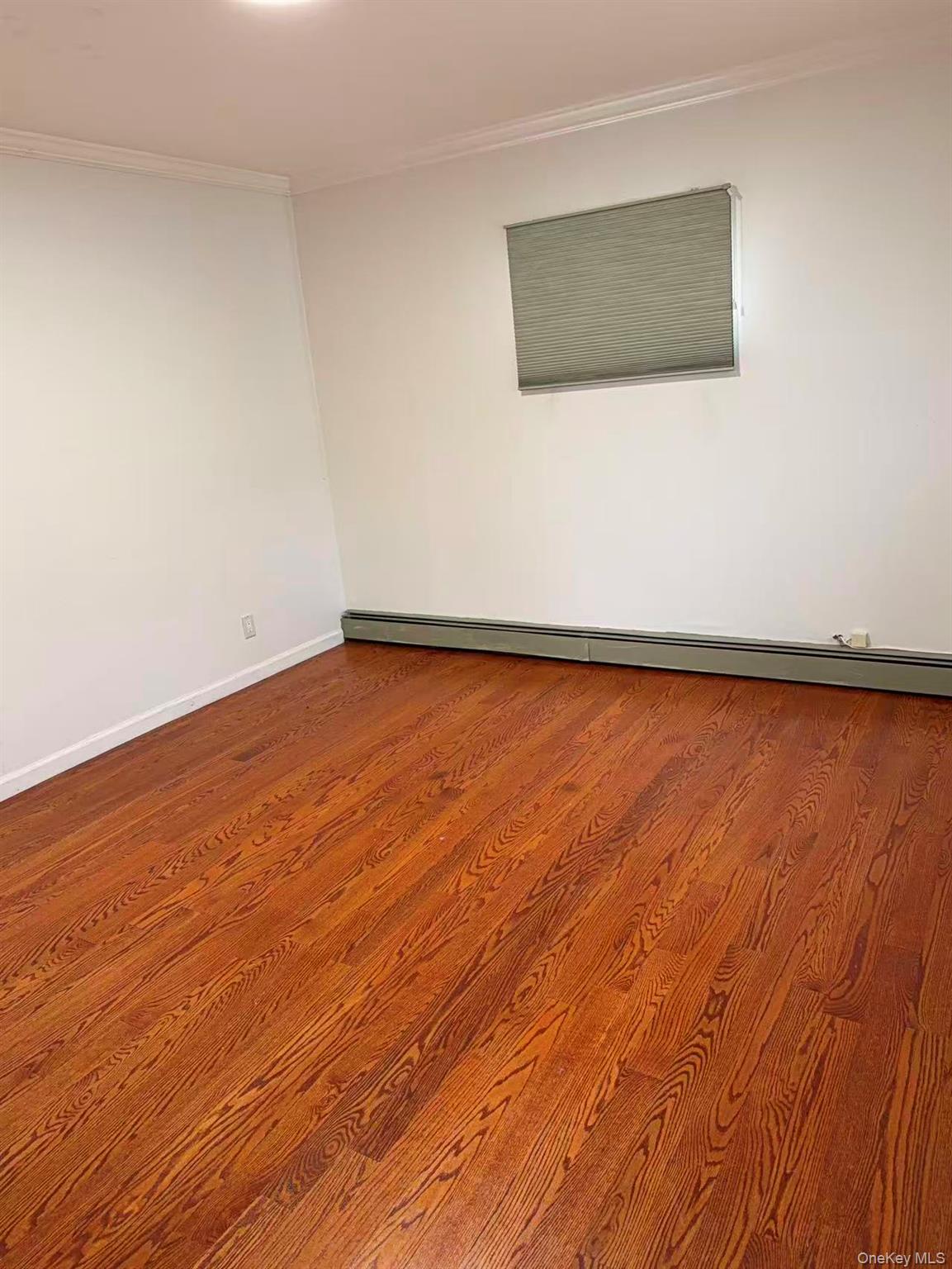 #5 photo, 10 The Spur, Syosset , NY 11791