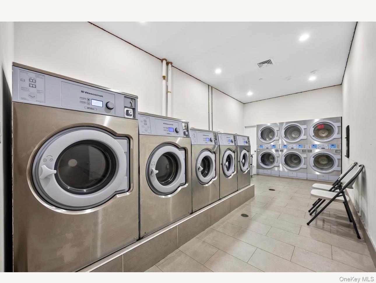 #12 photo, 97-45 63 Drive Unit #6A, 皇后区 雷哥公园 Rego Park , NY 11374