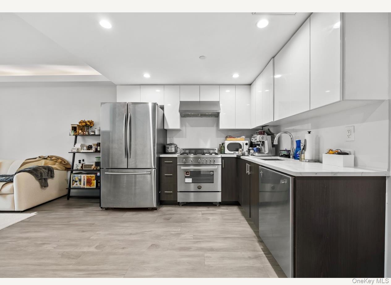 #2 photo, 97-45 63 Drive Unit #6A, 皇后区 雷哥公园 Rego Park , NY 11374