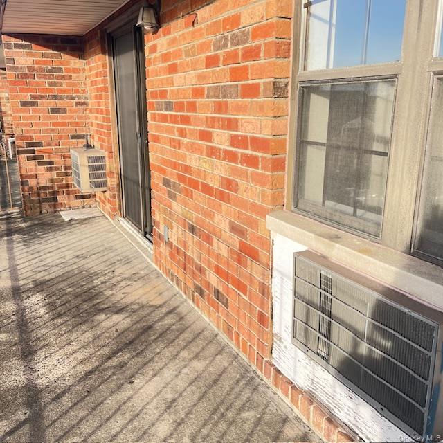 #8 photo, 66-07 242nd Street, Douglaston , NY 11362