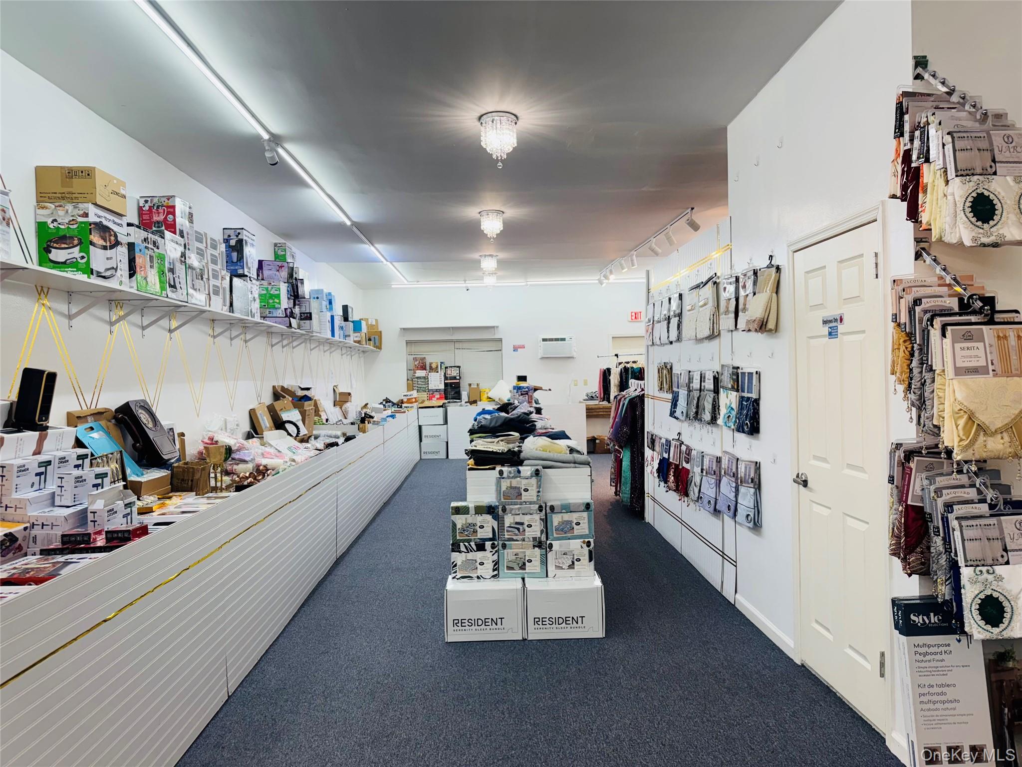 #1 photo, 176-16 Jamaica Avenue, Jamaica , NY 11433