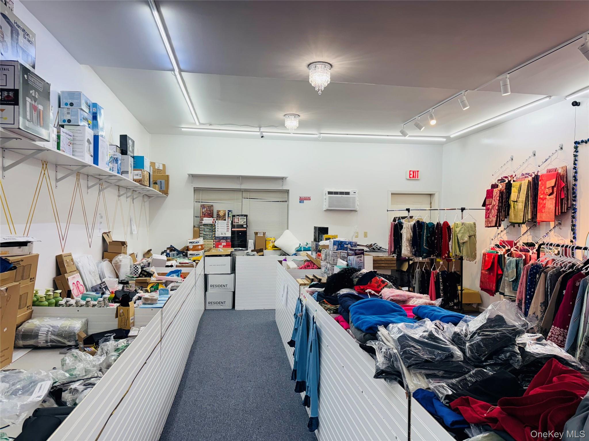 #2 photo, 176-16 Jamaica Avenue, Jamaica , NY 11433