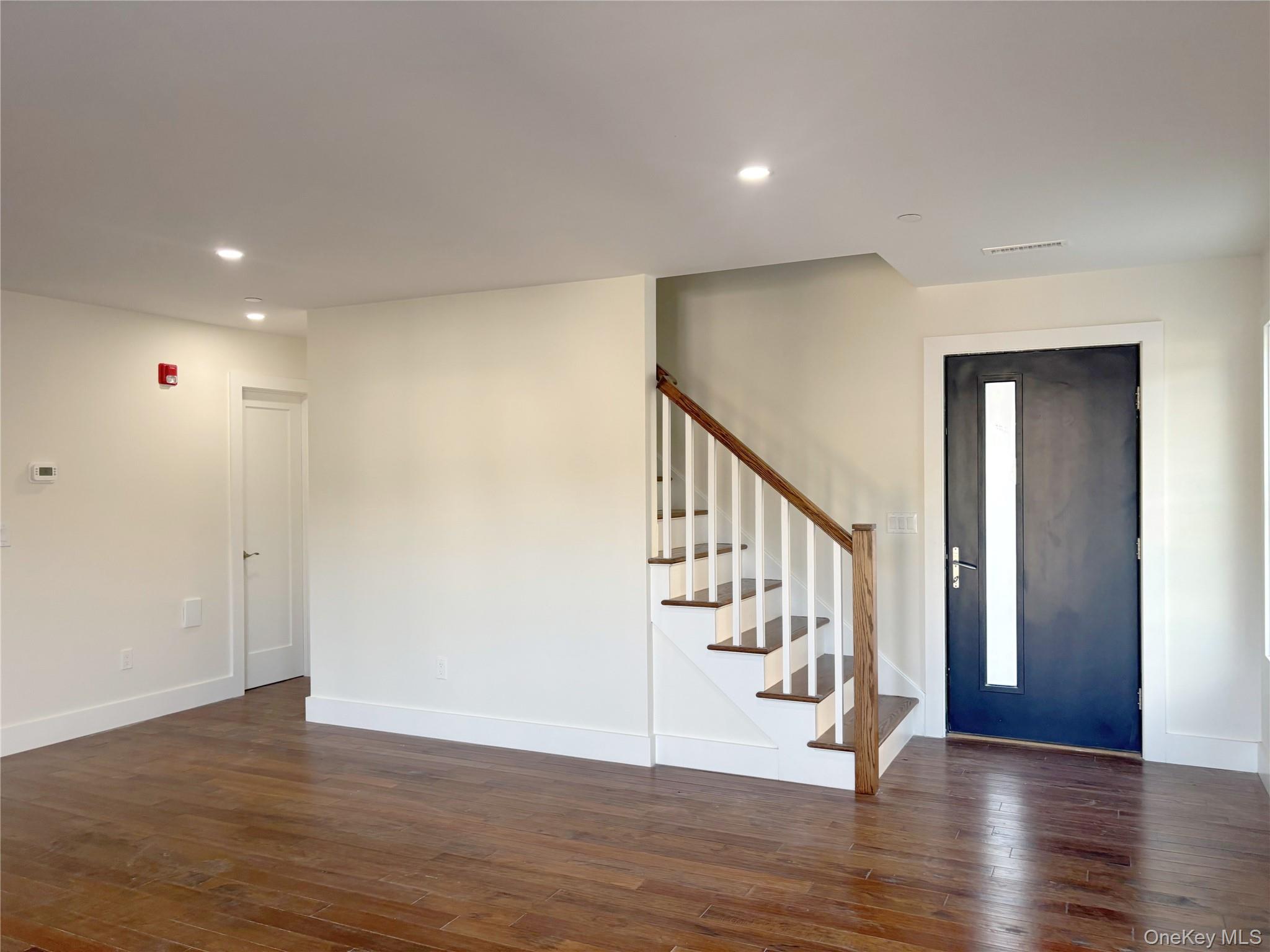 #2 photo, 15 Baylis Court, Tarrytown , NY 10591