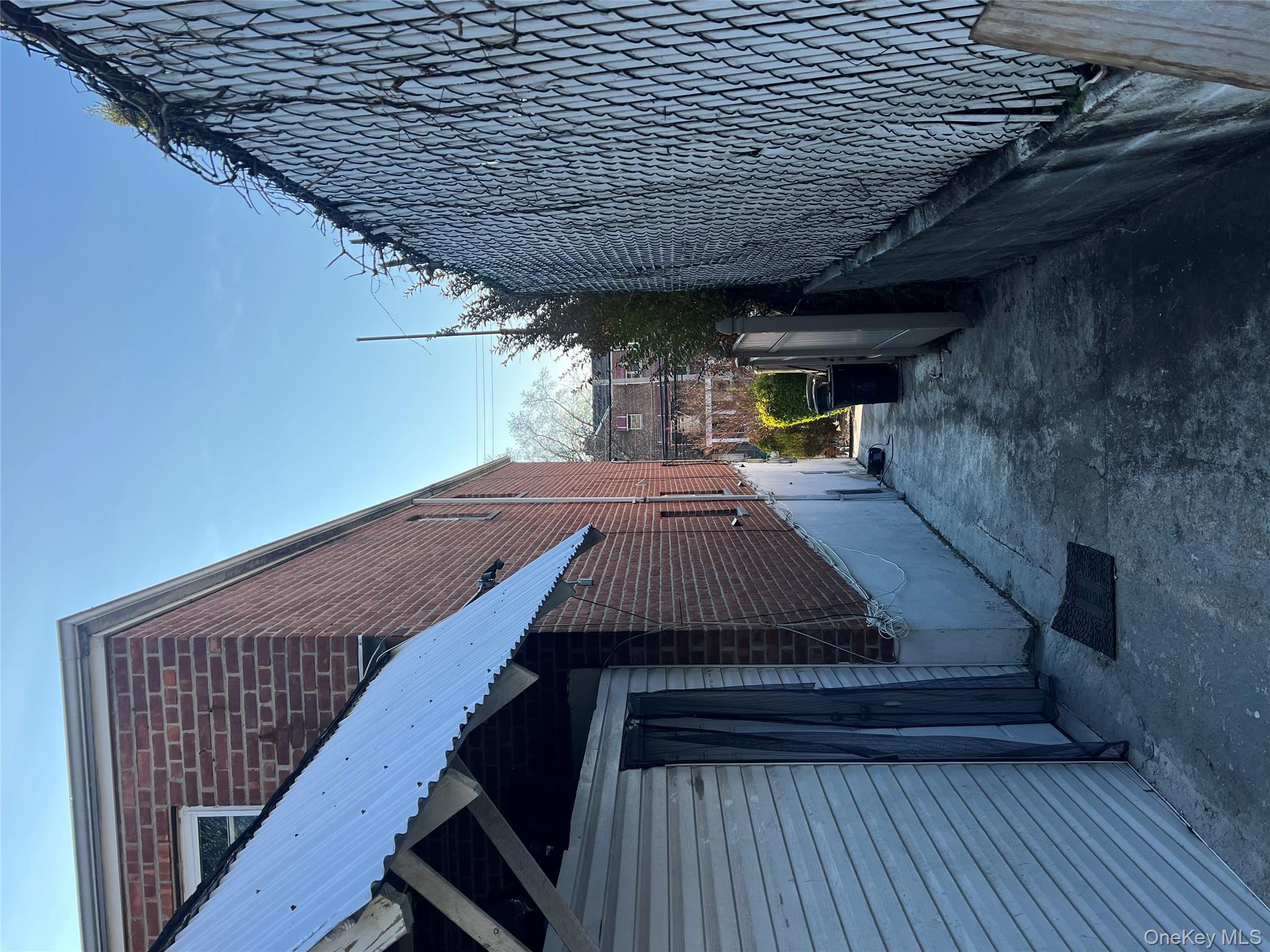 #11 photo, 1461 E 233rd Street, Bronx , NY 10466