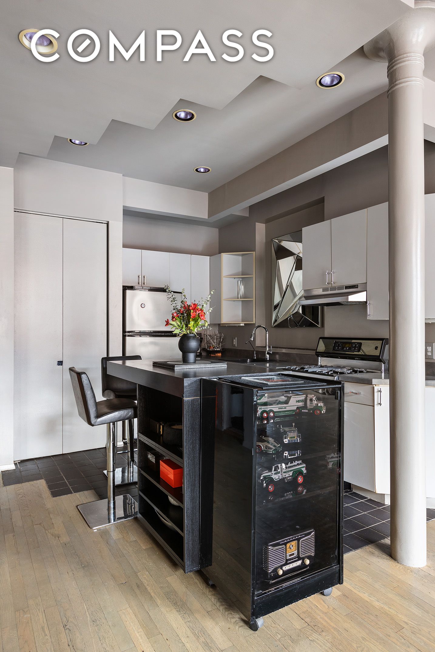 #7 photo, 100 W 15th Street, Chelsea , NY 10011