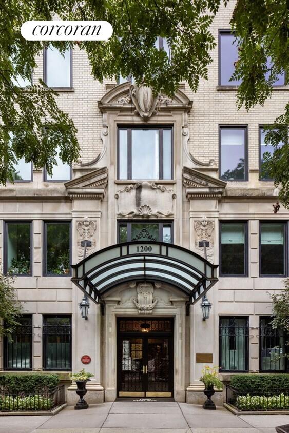 #18 photo, 1200 5TH Avenue, East Harlem , NY 10029