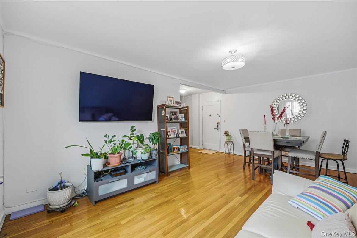 #9 photo, 64-11 99 Street, Rego Park , NY 11374