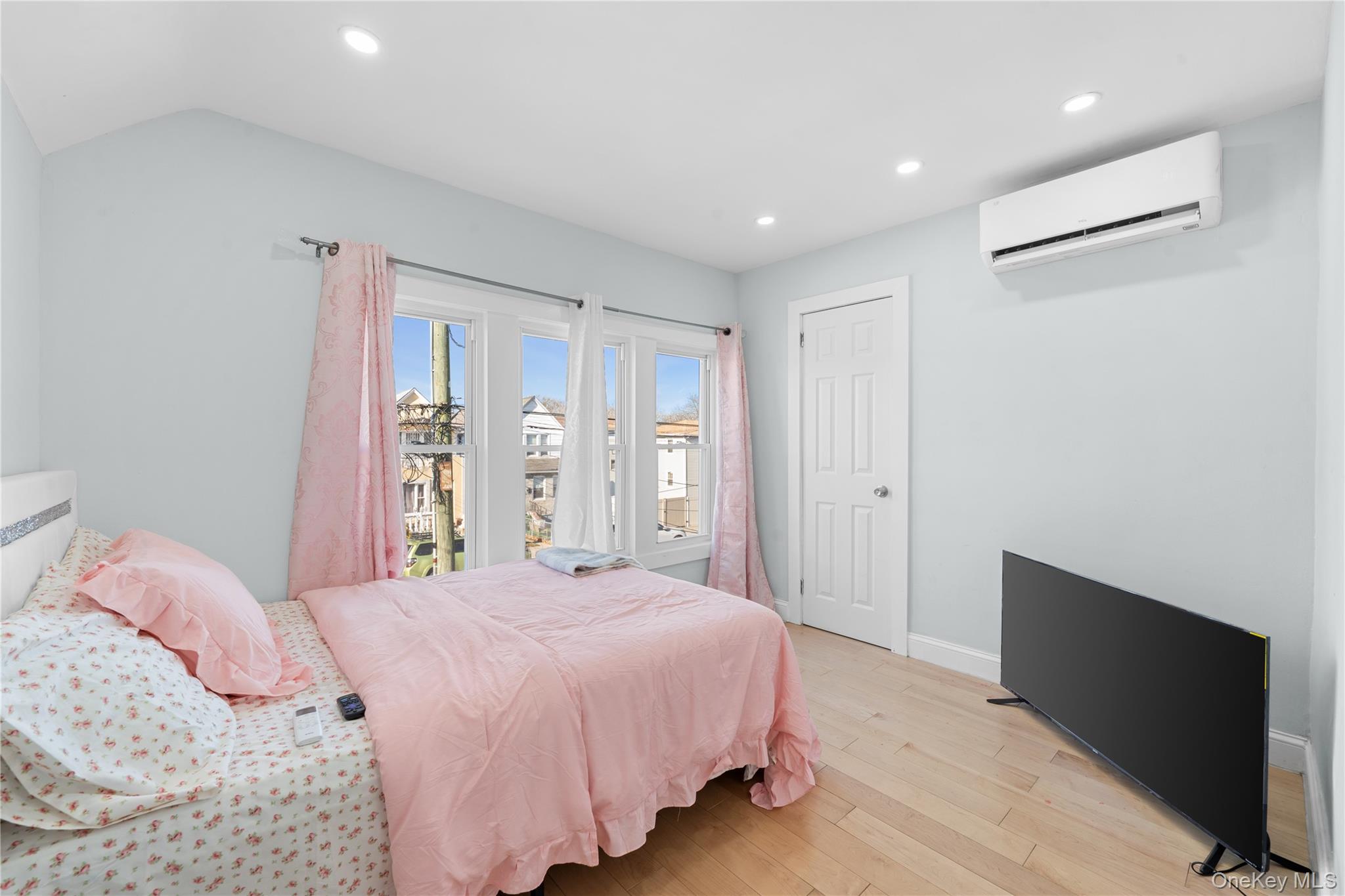 #7 photo, 11619 141st Street, Jamaica , NY 11436