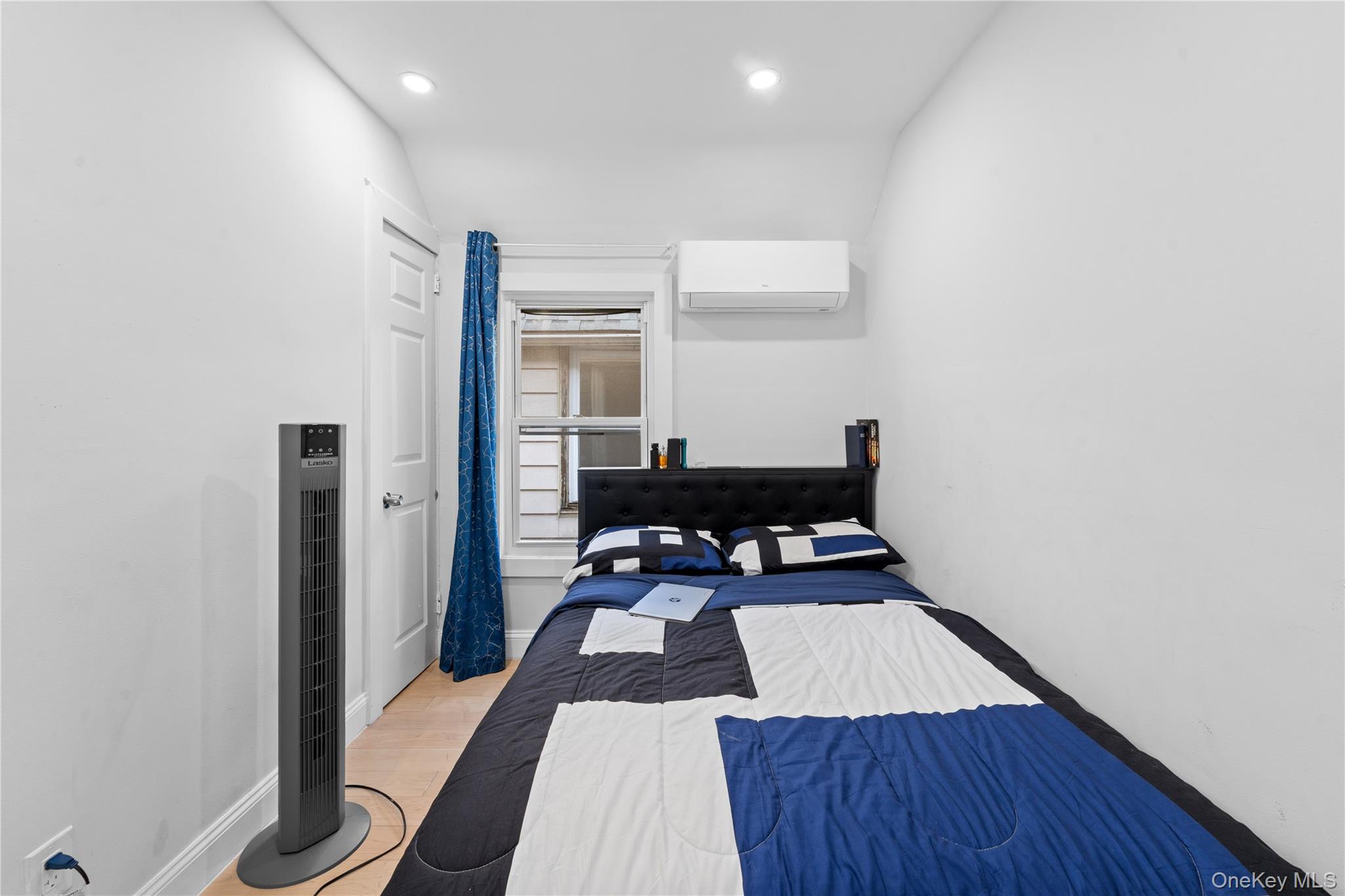 #8 photo, 11619 141st Street, Jamaica , NY 11436