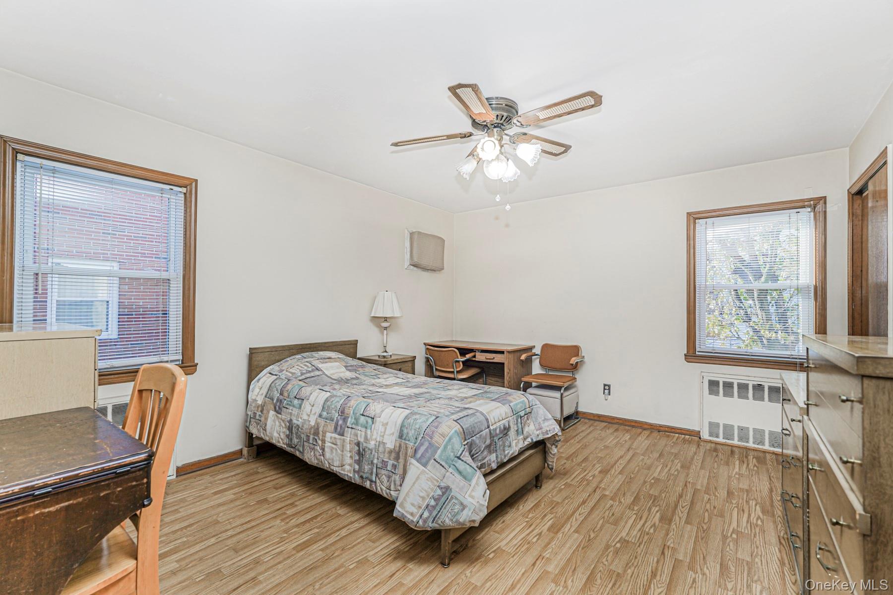 #11 photo, 188 Evergreen Avenue, Staten Island , NY 10305