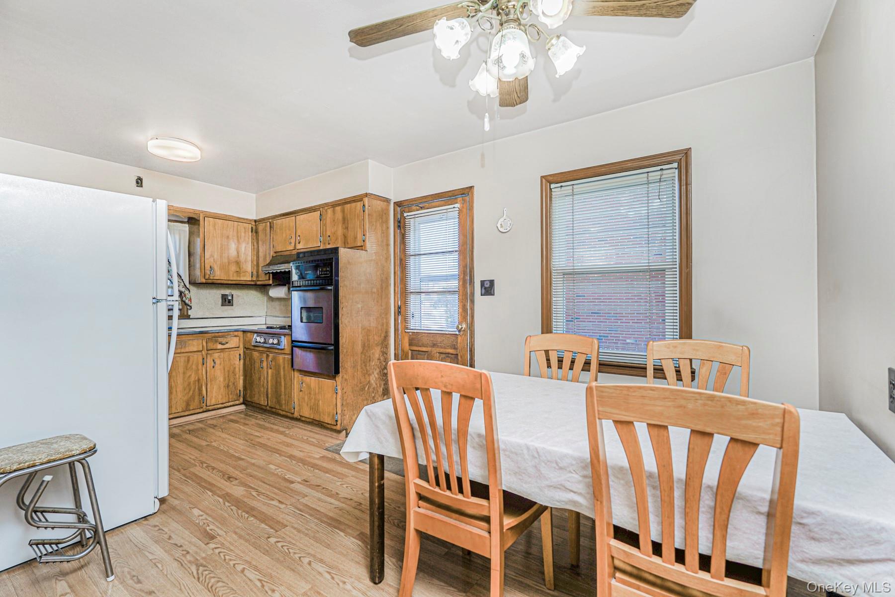 #3 photo, 188 Evergreen Avenue, Staten Island , NY 10305