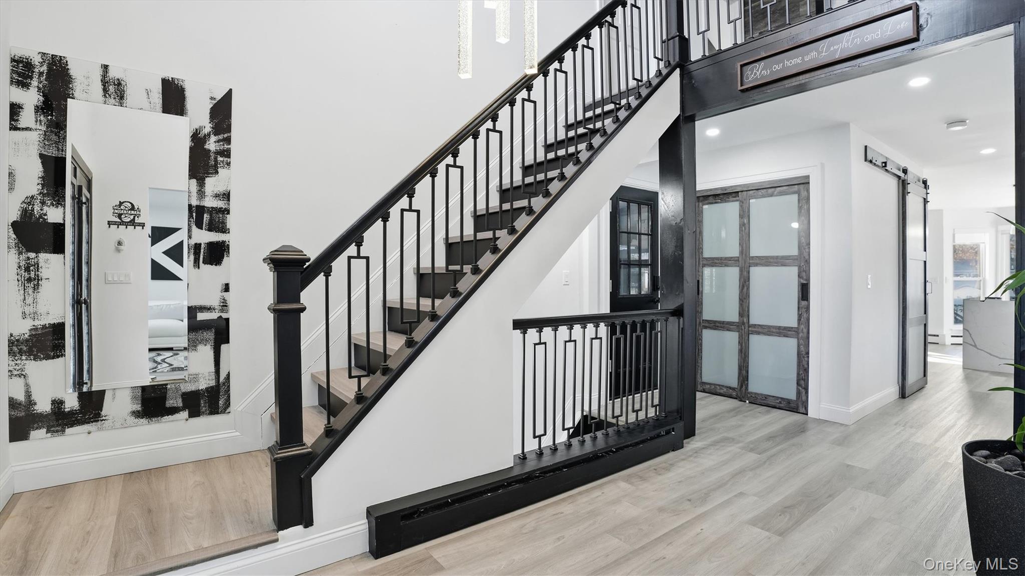 #12 photo, 8 Hamilton Place, Lake Grove , NY 11755