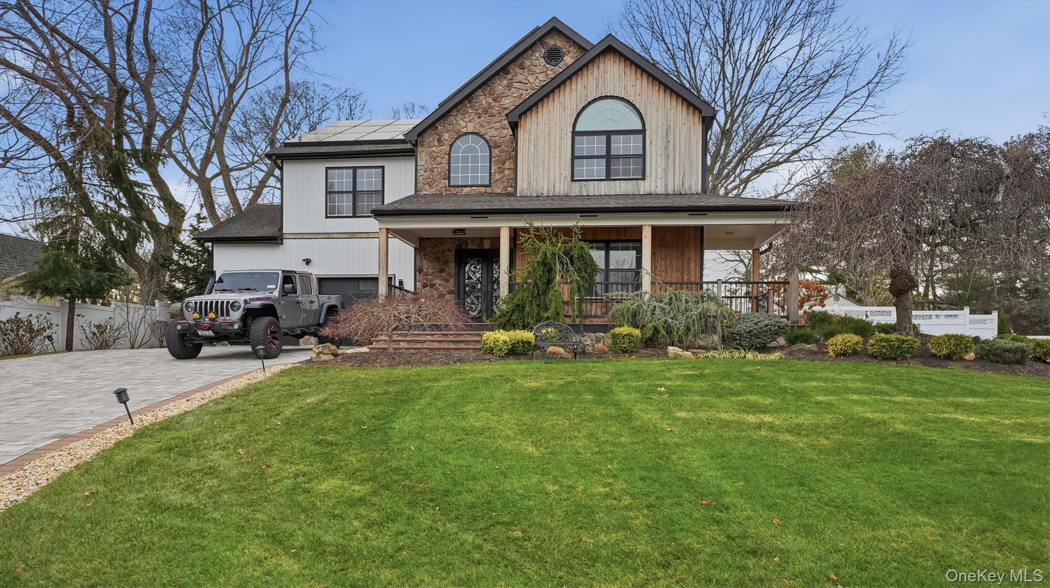 #2 photo, 8 Hamilton Place, Lake Grove , NY 11755