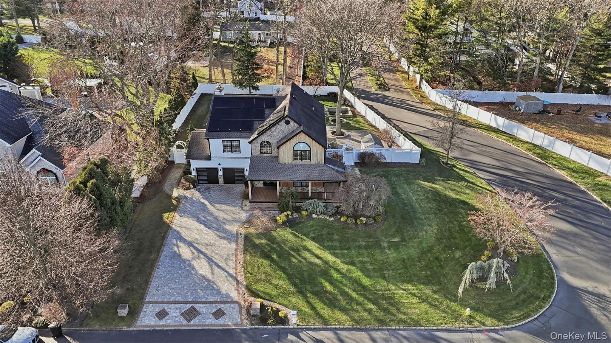 #6 photo, 8 Hamilton Place, Lake Grove , NY 11755