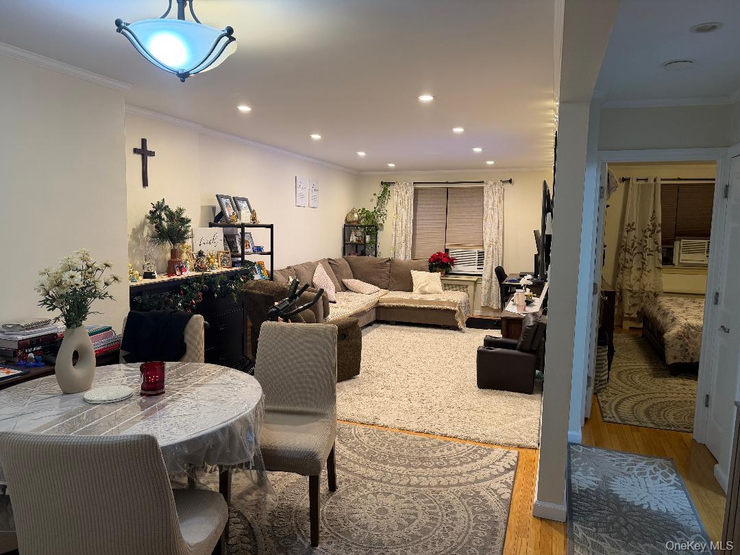 #10 photo, 87-56 Francis Lewis Boulevard, 皇后區 Hollis , NY 11427