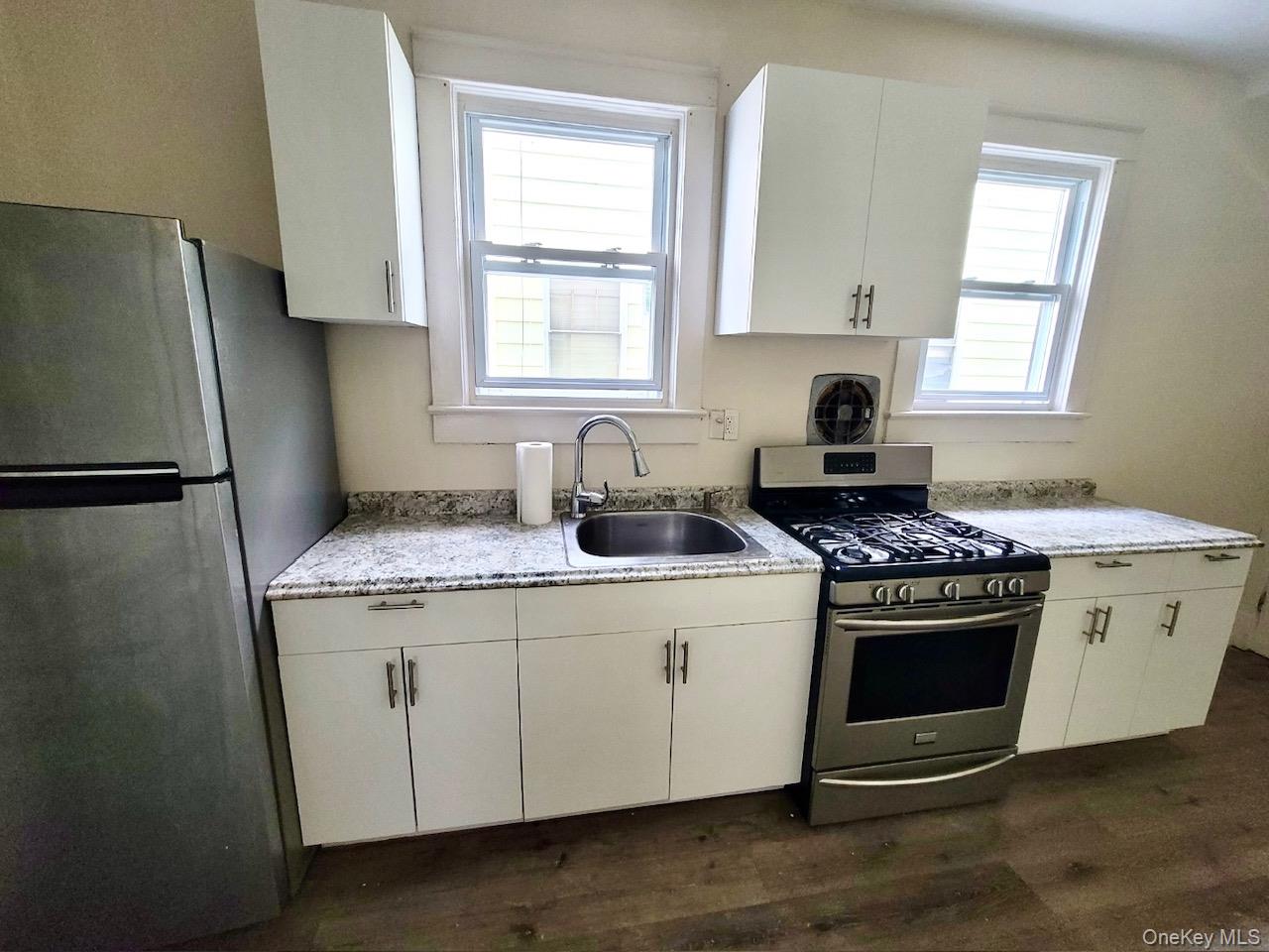 #4 photo, 171 Van Buren St, Staten Island , NY 10301