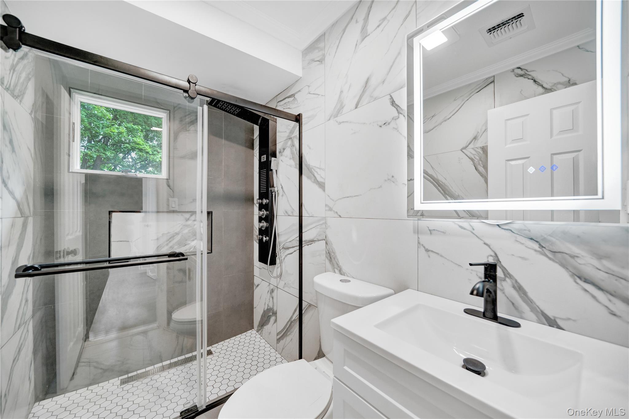 #3 photo, 7 Weinmann Boulevard, Melville , NY 11747