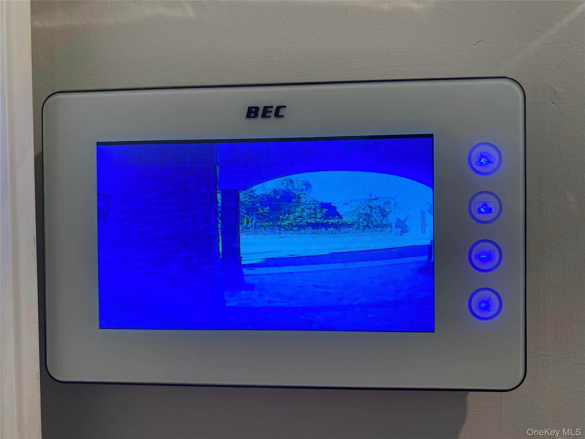 #13 photo, 840 Montauk Highway, Copiague , NY 11726