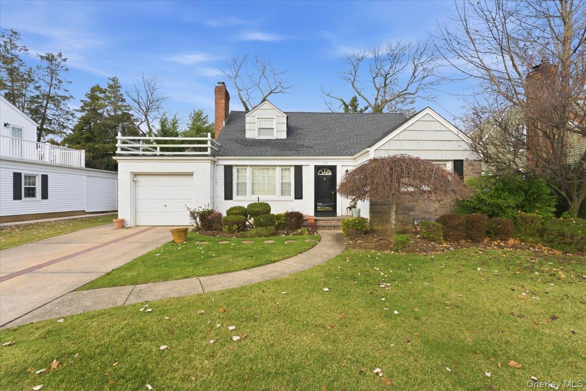 #1 photo, 433 Westminster Road, Rockville Centre , NY 11570