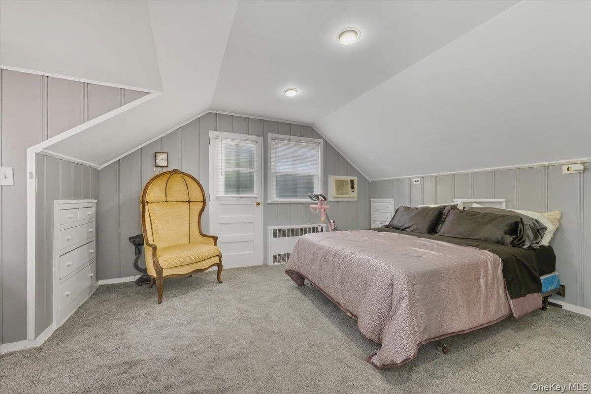 #11 photo, 433 Westminster Road, Rockville Centre , NY 11570